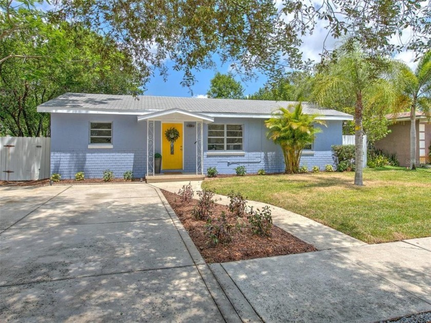 Come check out this newly renovated 3-bed/1-bath gem in Gulfport - Beach Home for sale in Gulfport, Florida on Beachhouse.com