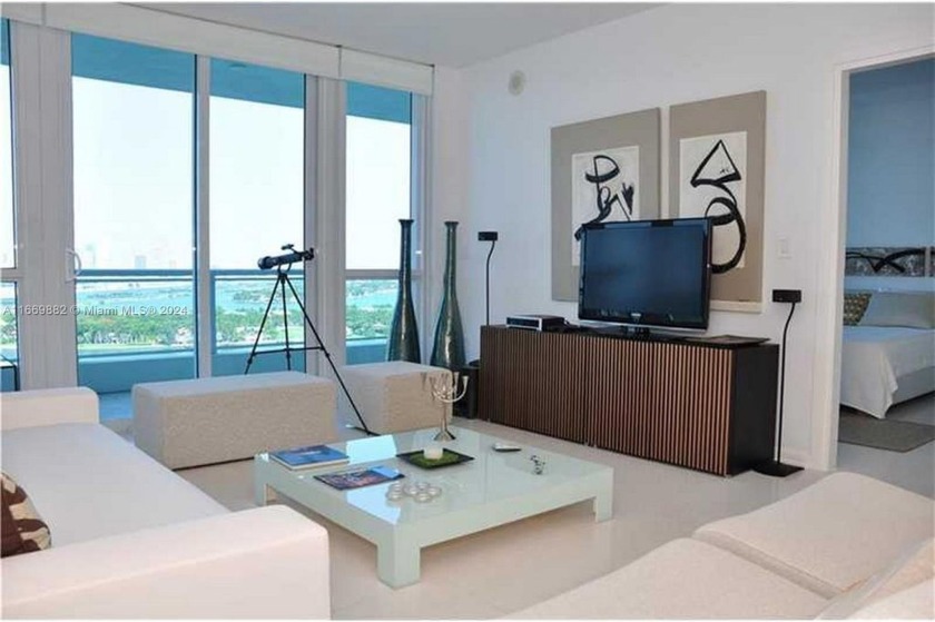 Take a closer look! Penthouse level residence with breathtaking - Beach Condo for sale in Miami Beach, Florida on Beachhouse.com