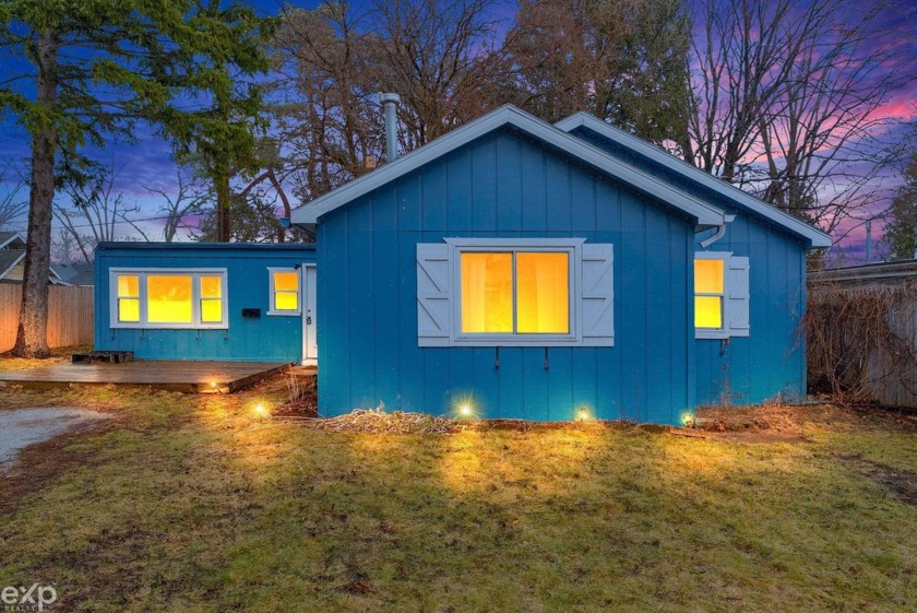 Welcome to 3220 Stone Street in Port Huron's desirable North - Beach Home for sale in Port Huron, Michigan on Beachhouse.com