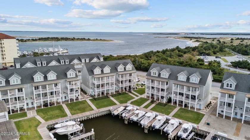 Just listed! Luxury End Unit Townhome in Inlet Cove on Radio - Beach Townhome/Townhouse for sale in Morehead City, North Carolina on Beachhouse.com