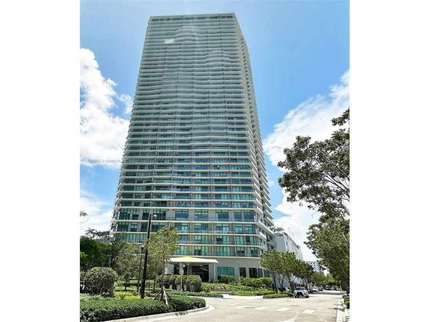Located in the desirable Edgewater. Floor plan unique 3 bedrooms - Beach Condo for sale in Miami, Florida on Beachhouse.com