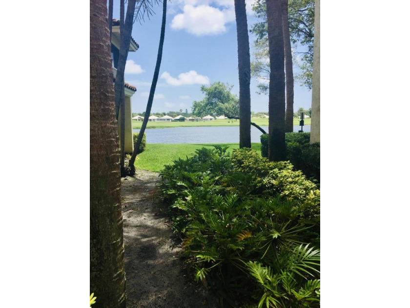 Country Club View w/o the fees! Large corner unit w/180 degree - Beach Condo for sale in West Palm Beach, Florida on Beachhouse.com