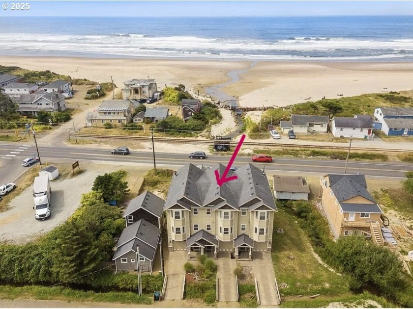 STR (Short Term Rental) License is transferrable to new owners - Beach Home for sale in Rockaway Beach, Oregon on Beachhouse.com