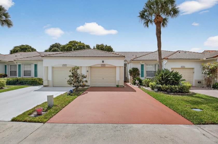 THIS BEAUTIFUL HOME HAS TWO BEDROOMS, TWO BATHS, UPDATED KITCHEN - Beach Home for sale in Delray Beach, Florida on Beachhouse.com