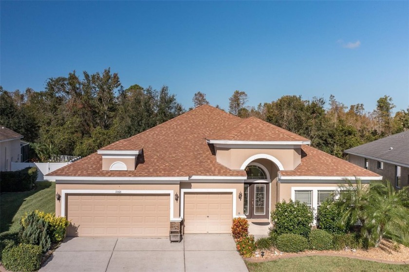 Wonderful Waters Edge home featuring 4 bedrooms, 3 full - Beach Home for sale in New Port Richey, Florida on Beachhouse.com