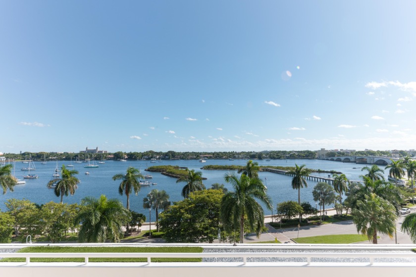 Unique Intracoastal Townhouse in premier luxury downtown - Beach Townhome/Townhouse for sale in West Palm Beach, Florida on Beachhouse.com