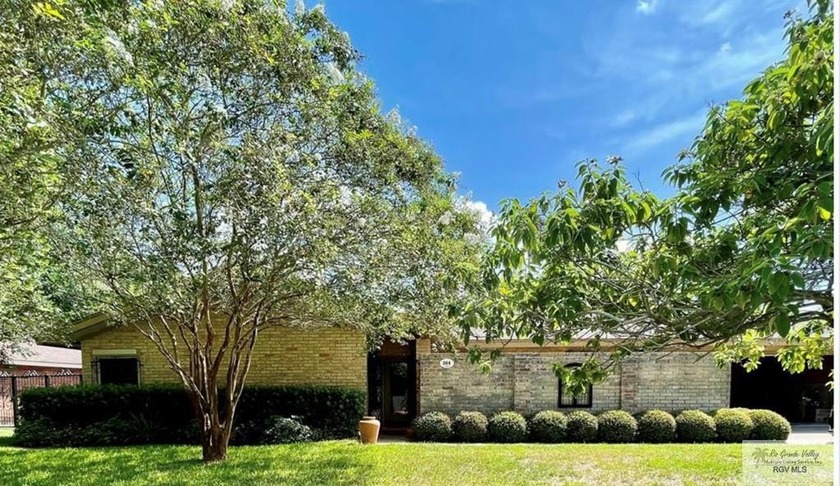Perfect waterfront home for a growing family in a peaceful - Beach Home for sale in Brownsville, Texas on Beachhouse.com
