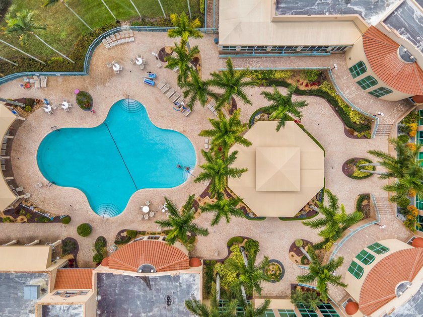 Penthouse 3BR/2BA condo with stunning lake views, offered fully - Beach Condo for sale in Boynton Beach, Florida on Beachhouse.com