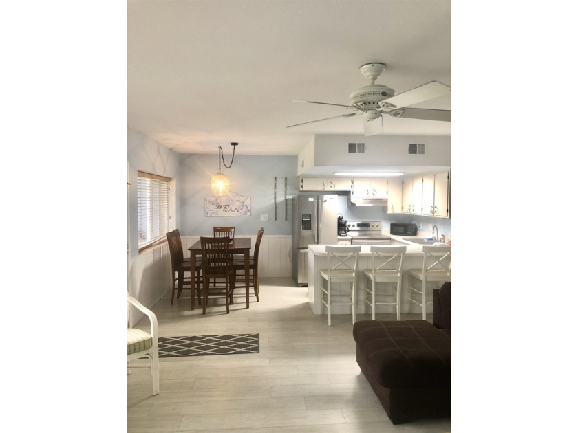 This beautiful bayside condo is a great source of rental income! - Beach Condo for sale in Panacea, Florida on Beachhouse.com