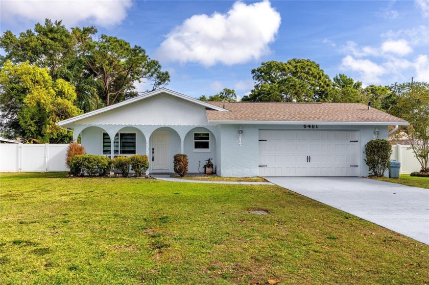 Under contract-accepting backup offers. Step into a residence - Beach Home for sale in Pinellas Park, Florida on Beachhouse.com