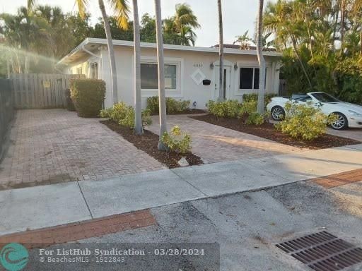 Huge price reduction, seller said get it sold. Please Check - Beach Home for sale in Lauderdale By The Sea, Florida on Beachhouse.com