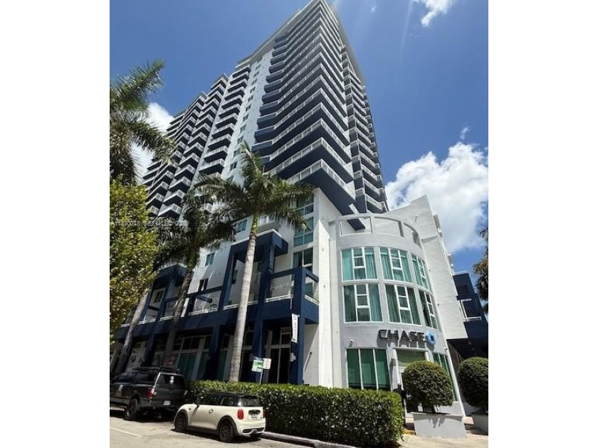 Amazing opportunity in Edgewater!! Beautiful apartment featuring - Beach Condo for sale in Miami, Florida on Beachhouse.com