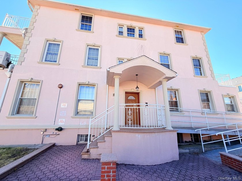 Welcome to 4300 Atlantic Avenue, Unit 8, a waterfront residence - Beach Condo for sale in Brooklyn, New York on Beachhouse.com