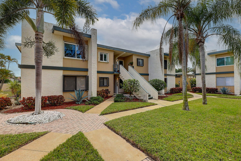 Rarely available 1st floor unit with a large open patio! Come - Beach Condo for sale in Jensen Beach, Florida on Beachhouse.com