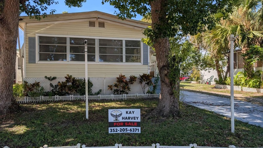 Motivated Seller - Senior Community Near Daytona Beach!    Don't - Beach Home for sale in Port Orange, Florida on Beachhouse.com