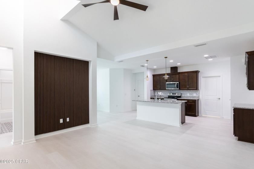 Very motivated seller! Additionally offering $5,000 towards - Beach Townhome/Townhouse for sale in Panama City Beach, Florida on Beachhouse.com