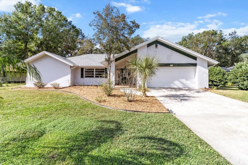 Embrace the Florida lifestyle with this 3-bedroom, 2-bathroom - Beach Home for sale in Homosassa, Florida on Beachhouse.com