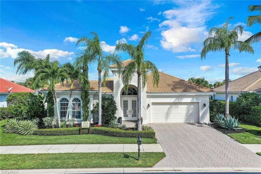 This is a rare find in Naples ! A 4 Bedroom, 4 Bath, Oversized 2 - Beach Home for sale in Naples, Florida on Beachhouse.com