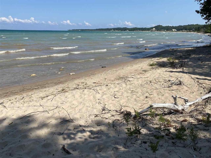 If you are looking for a Lake Michigan vacation spot, here it - Beach Lot for sale in Beaver Island, Michigan on Beachhouse.com