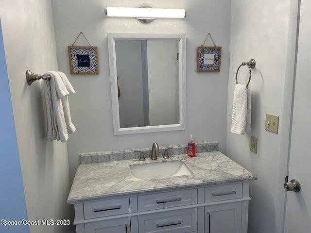 This is a WEEKLY rental. Downtown Cocoa Beach! Newly renovated - Beach Commercial for sale in Cocoa Beach, Florida on Beachhouse.com