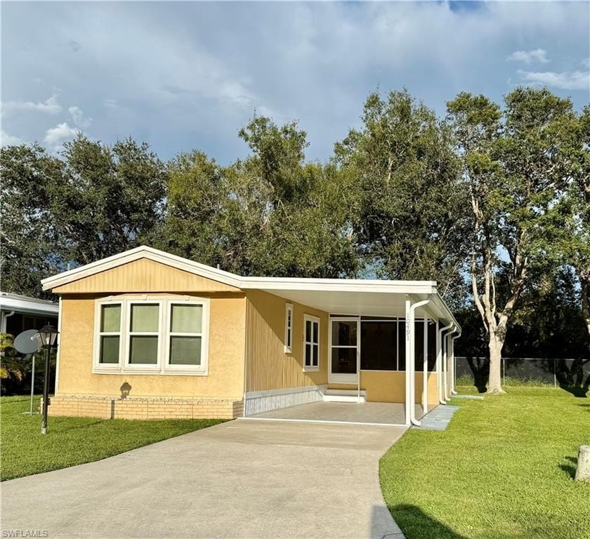 Manufactured home located in a Fabulous 55+ community in the - Beach Home for sale in Bonita Springs, Florida on Beachhouse.com