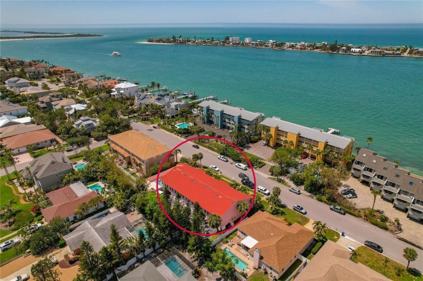 Location, location, location! Come see this move-in ready - Beach Townhome/Townhouse for sale in Tierra Verde, Florida on Beachhouse.com