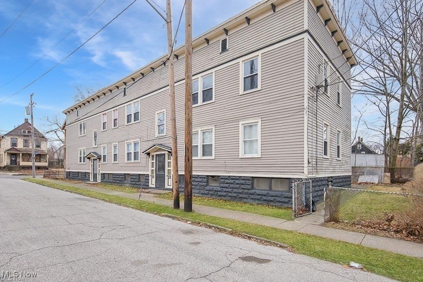 This updated 6-unit apartment building offers strong cash flow - Beach Apartment for sale in Cleveland, Ohio on Beachhouse.com