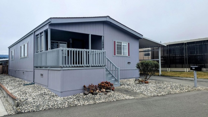 Beautifully maintained and updated, this two bedroom, two full - Beach Home for sale in Fortuna, California on Beachhouse.com