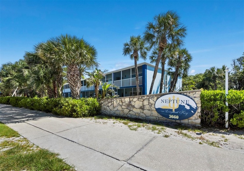 Welcome to Neptune on Longboat Key -- a charming community where - Beach Condo for sale in Longboat Key, Florida on Beachhouse.com