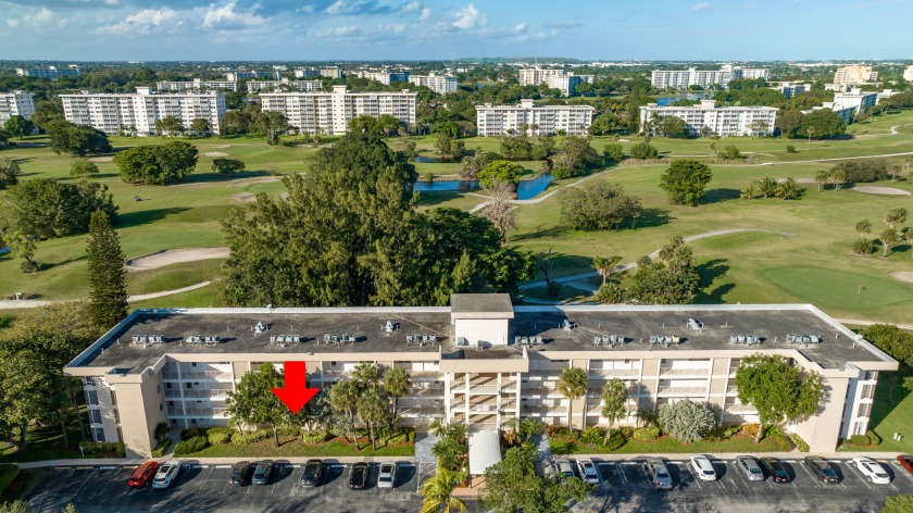 This tastefully designed and completely remodeled 1st floor unit - Beach Condo for sale in Pompano Beach, Florida on Beachhouse.com