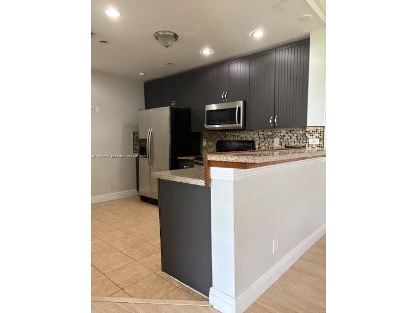 Back on market, passed inspection and appraisal. Buyer didn't - Beach Condo for sale in Coral Springs, Florida on Beachhouse.com