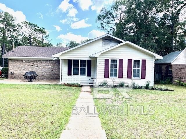 This three-bedroom, two-bathroom home is a great fixer-upper for - Beach Home for sale in Daphne, Alabama on Beachhouse.com