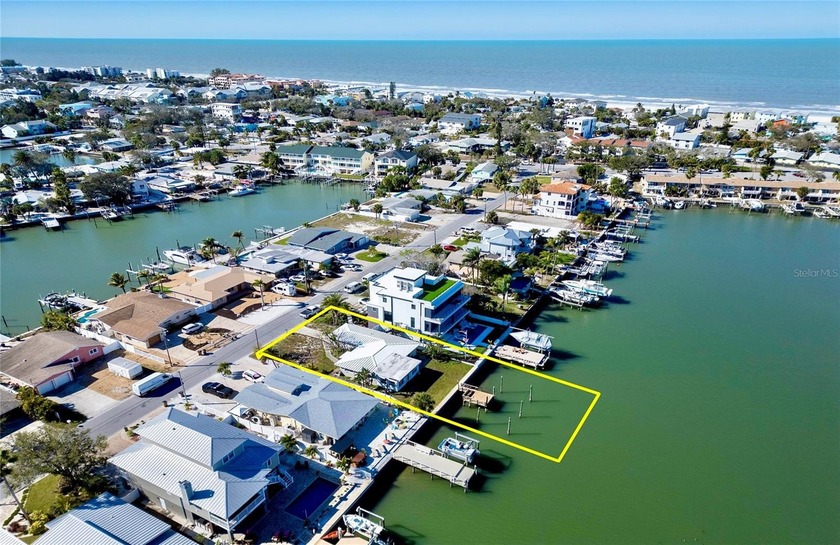 An exceptional Intracoastal waterfront offering with 60 feet of - Beach Home for sale in Indian Rocks Beach, Florida on Beachhouse.com