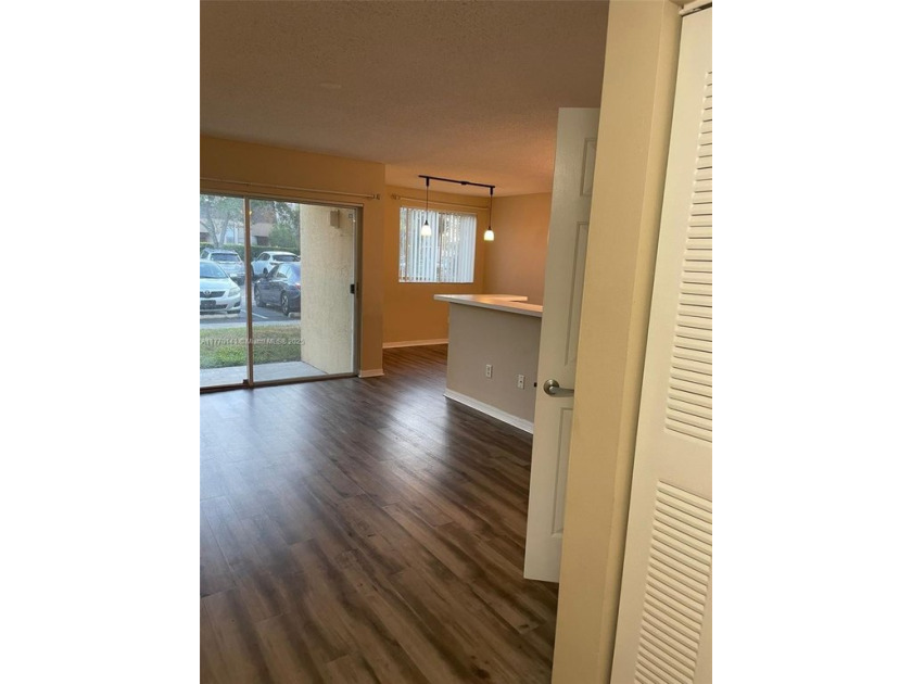 One bedroom apartment with a great lay out, investors only as - Beach Condo for sale in Davie, Florida on Beachhouse.com