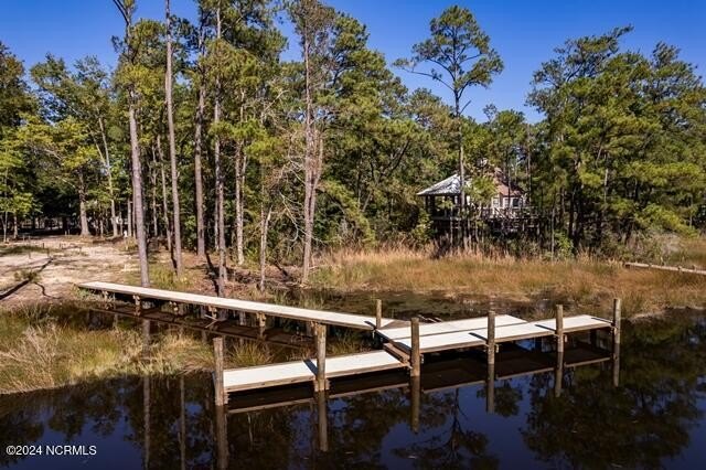 Protected deep-water waterfront lot on Pierce Creek in Oriental - Beach Lot for sale in Oriental, North Carolina on Beachhouse.com