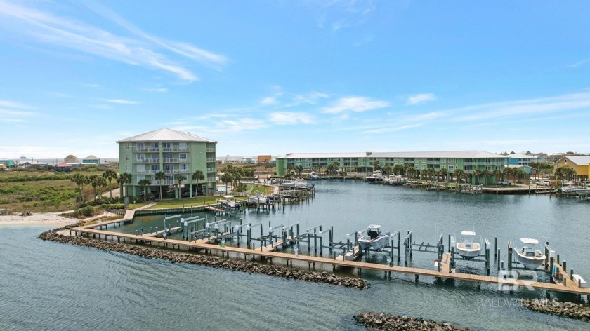 Gorgeous 2 bedroom, 2 bath unit with stunning views of Mobile - Beach Home for sale in Gulf Shores, Alabama on Beachhouse.com