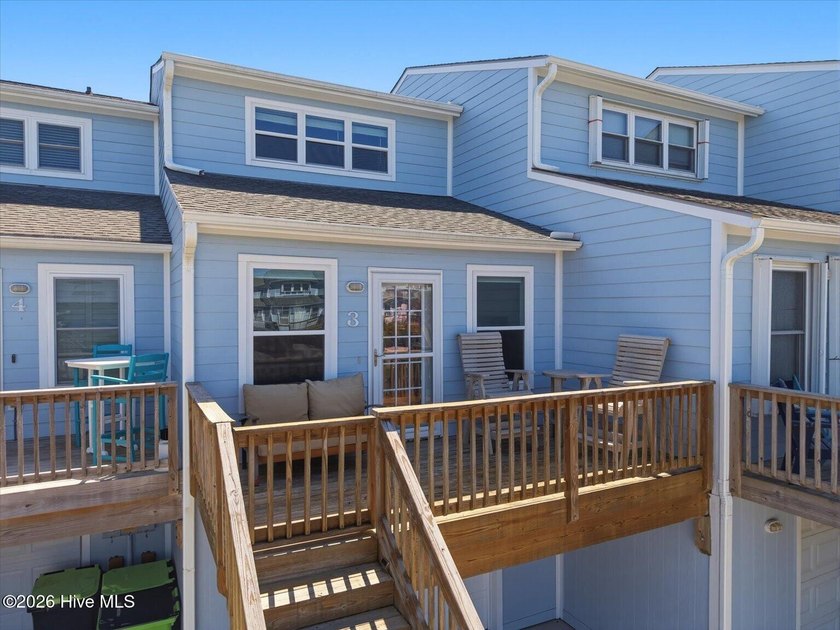 This is the one. Bermuda Landing is the beach life in a townhome - Beach Townhome/Townhouse for sale in North Topsail Beach, North Carolina on Beachhouse.com