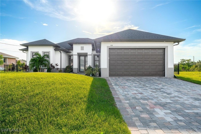 1 YEAR HOME WARRANTY NOW AVAILABLE! Look no further. This is the - Beach Home for sale in Cape Coral, Florida on Beachhouse.com