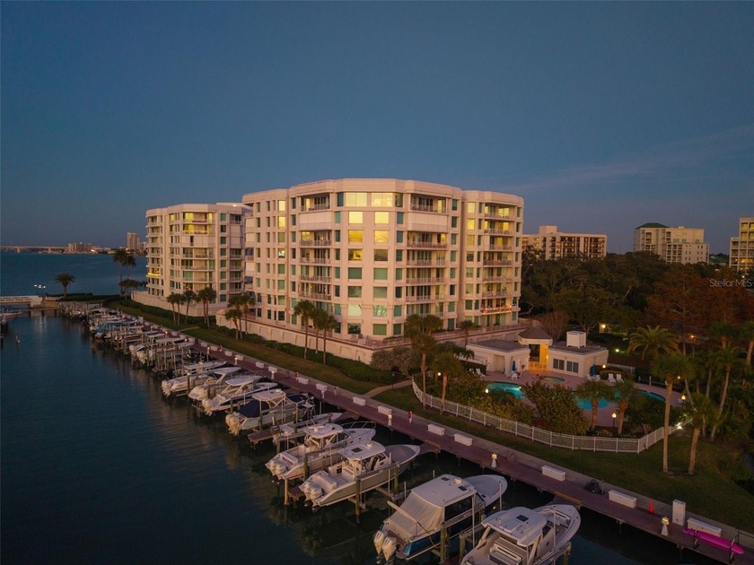 Experience spectacular waterfront vistas and stunning sunset - Beach Condo for sale in Belleair Beach, Florida on Beachhouse.com