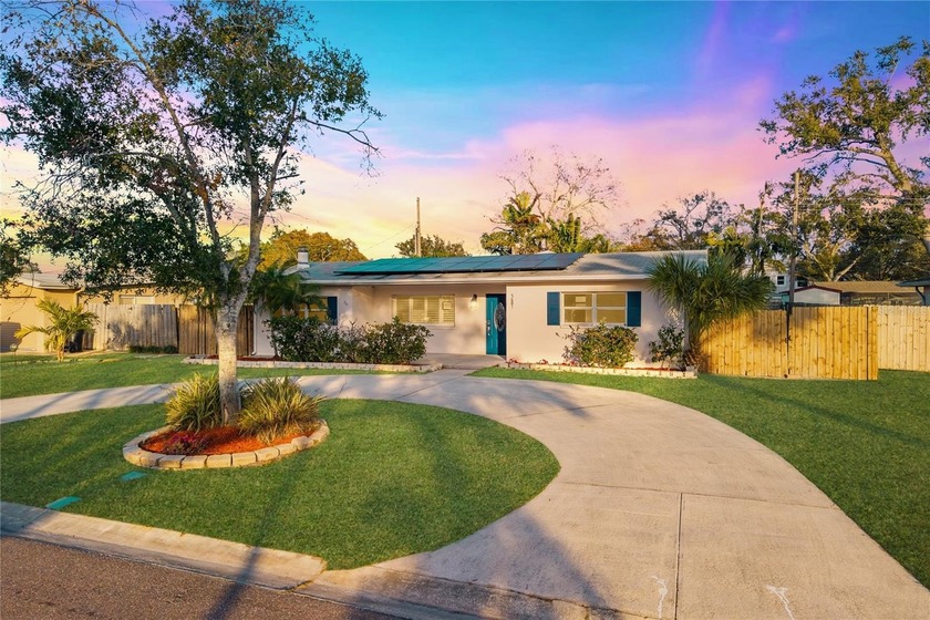 Under contract-accepting backup offers. Welcome to 5681 Cedar St - Beach Home for sale in St. Petersburg, Florida on Beachhouse.com