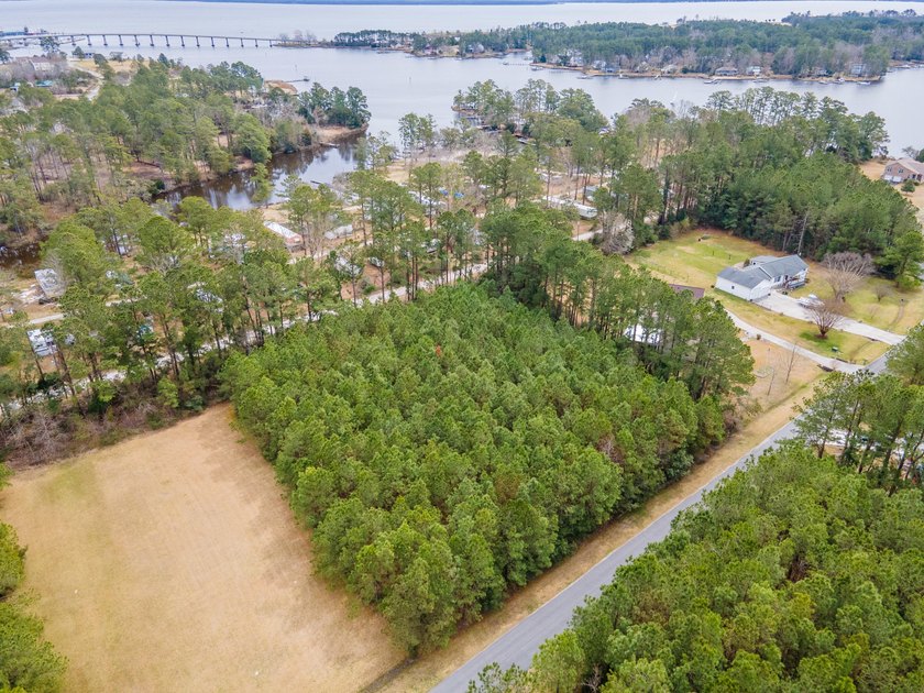 The opportunity to build your dream home is calling! Wooded home - Beach Lot for sale in Oriental, North Carolina on Beachhouse.com