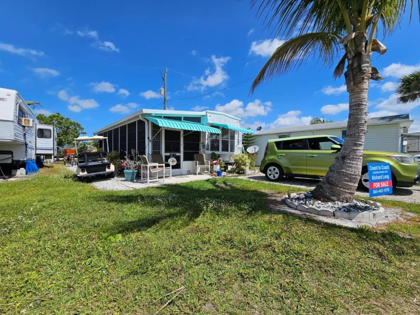 Water Access to Jug Creek! YES! RENTALS ALLOWED! (minimum of 29 - Beach Home for sale in Bokeelia, Florida on Beachhouse.com