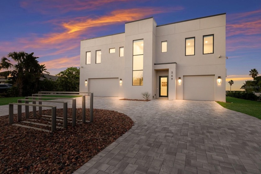 STUNNING New Construction WATERFRONT Home in LONGBOAT KEY - Beach Home for sale in Longboat Key, Florida on Beachhouse.com