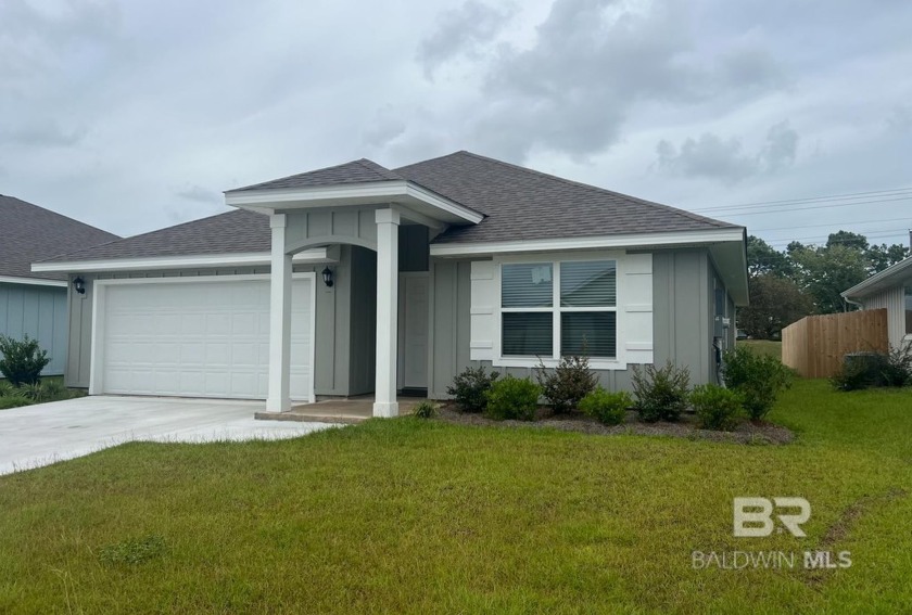 Beautiful four bedroom two bath home. The kitchen and bathrooms - Beach Home for sale in Foley, Alabama on Beachhouse.com