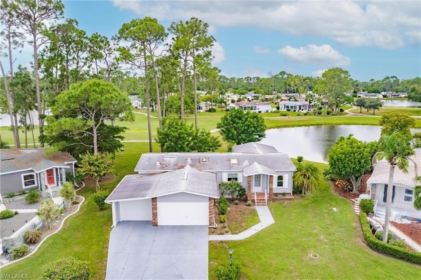 A lovely home in an active 55+ golf community! This home has - Beach Home for sale in North Fort Myers, Florida on Beachhouse.com