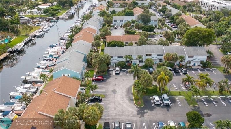 Sun Harbor Townhome, furnished turnkey, walk to the Beach! Open - Beach Townhome/Townhouse for sale in Pompano Beach, Florida on Beachhouse.com