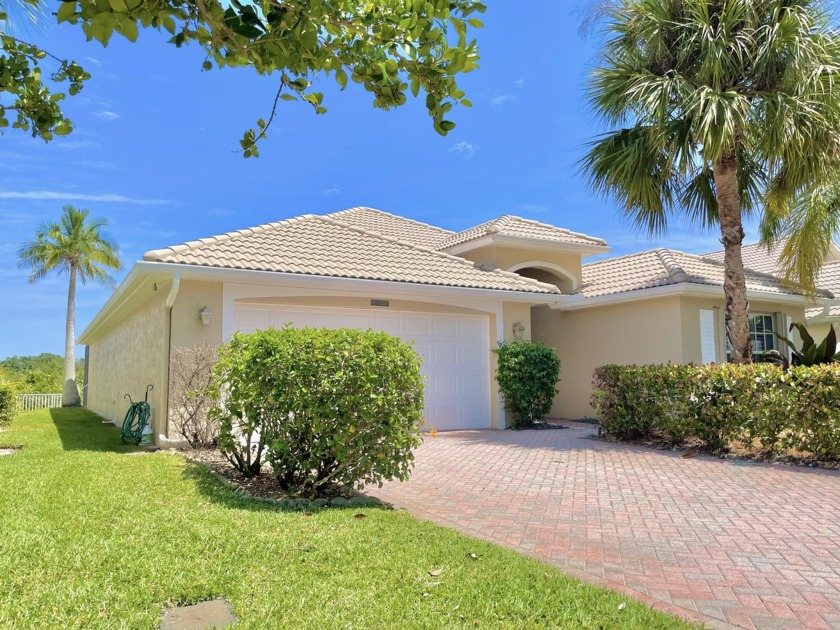 Price improvement! Offering a $10,000 credit.Stunning 3-bedroom - Beach Home for sale in Hobe Sound, Florida on Beachhouse.com