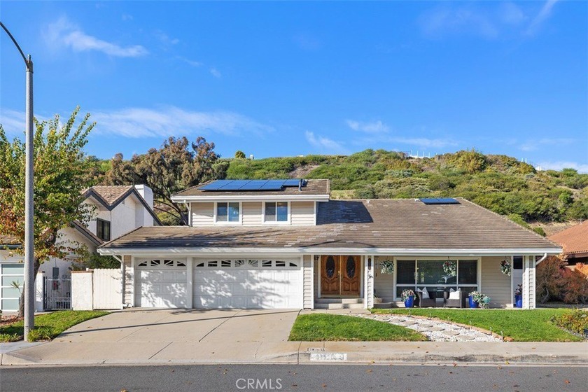 Welcome home to 33575 Via De Agua. This amazing house offers the - Beach Home for sale in San Juan Capistrano, California on Beachhouse.com