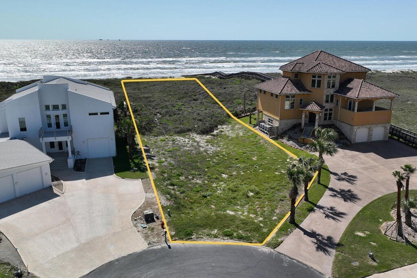 BEACHFRONT! BEACHFRONT!! BEACHFRONT!!! Enjoy sunrise & moonrise - Beach Lot for sale in Port Aransas, Texas on Beachhouse.com