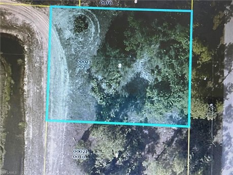 Lot is close to Gunnery Rd so it is within easy access to Ft - Beach Lot for sale in Lehigh Acres, Florida on Beachhouse.com